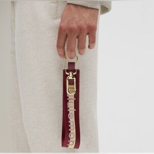 NWT Lululemon Never Lost Keychain